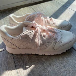 Reebok Classic Leather Pink Sneaker